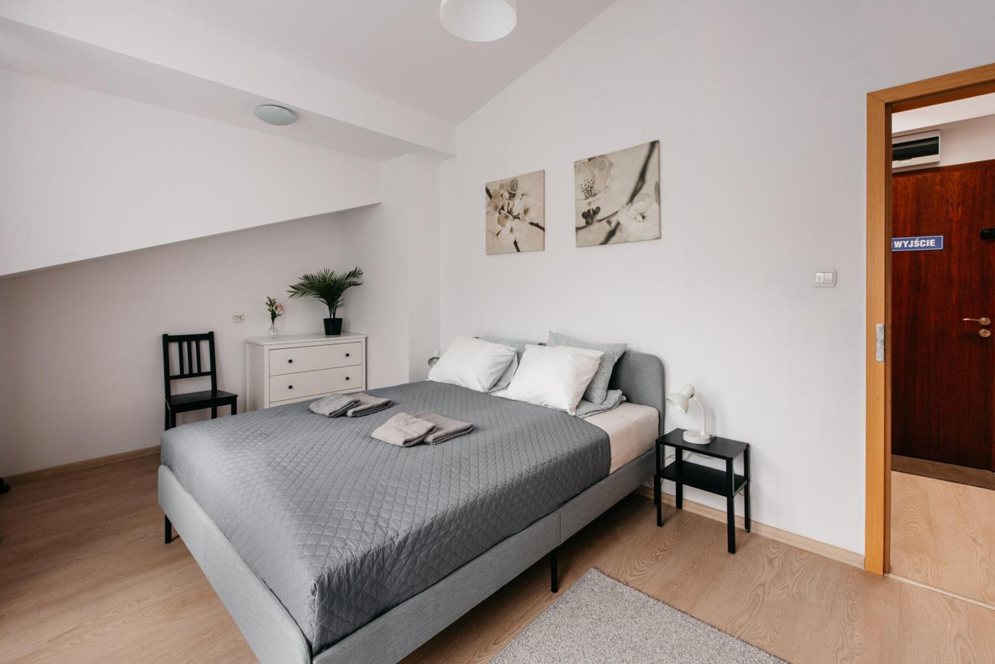 Fully-Furnished Apartment With Air Conditioning For Families, Cracow Old Town Krakow Dış mekan fotoğraf