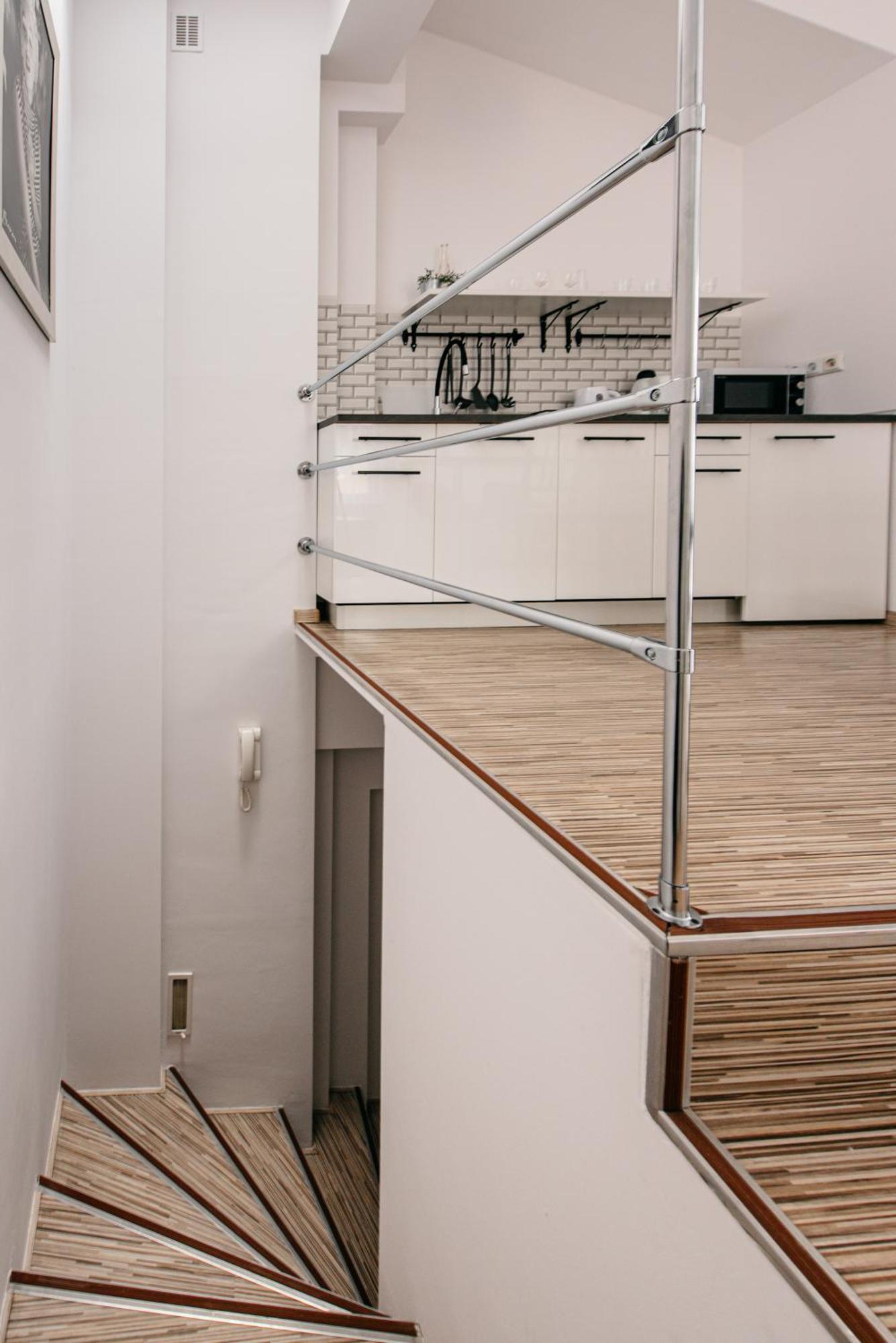 Fully-Furnished Apartment With Air Conditioning For Families, Cracow Old Town Krakow Dış mekan fotoğraf
