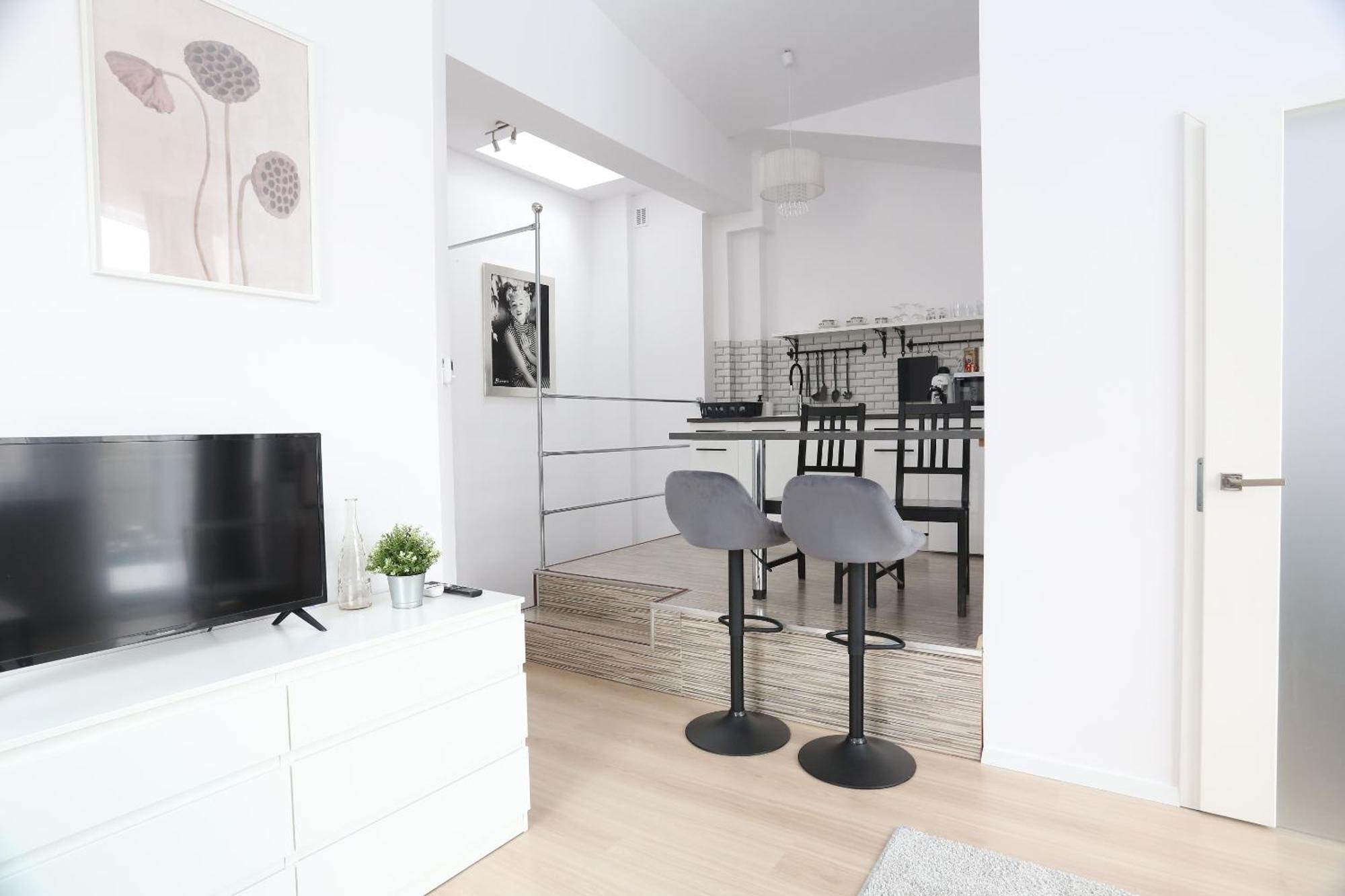 Fully-Furnished Apartment With Air Conditioning For Families, Cracow Old Town Krakow Dış mekan fotoğraf
